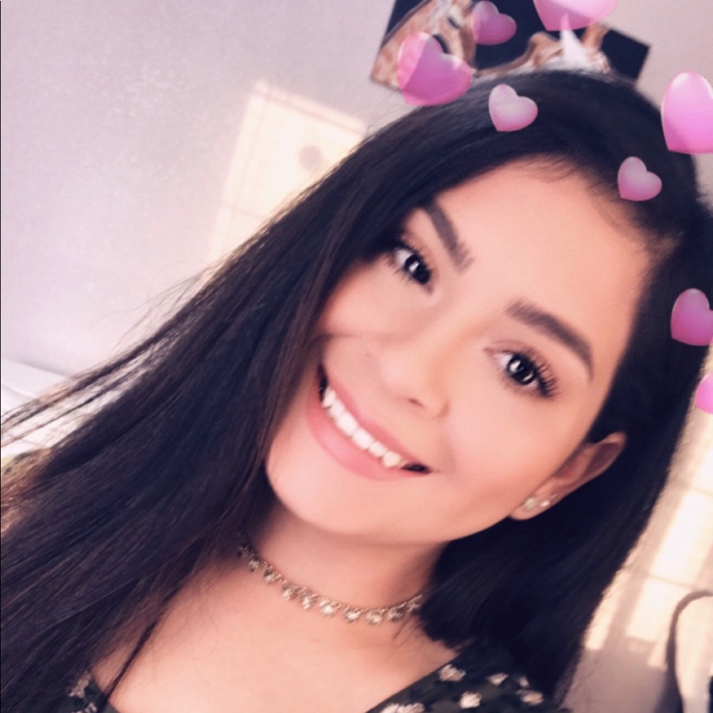 Meet your Posher, Ashley